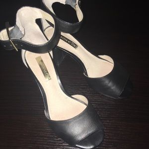 Strappy sandals. Size 4M. In good condition